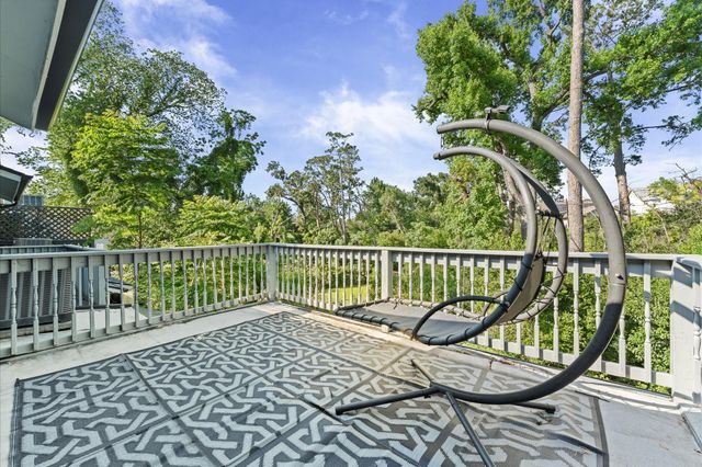 775 Worthshire Street, Houston, TX 77008