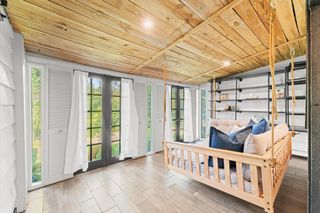 775 Worthshire Street, Houston, TX 77008