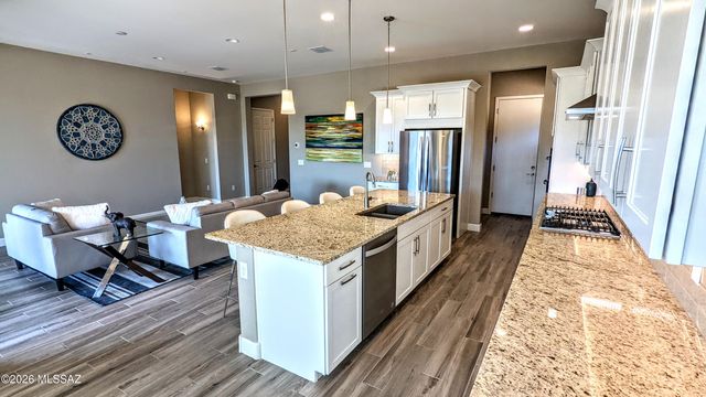 13036 N Spinystar Drive, Oro Valley, AZ 85755