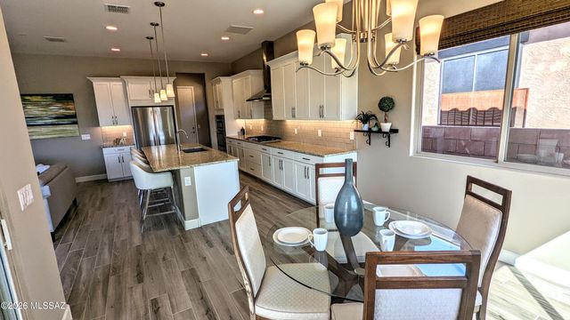 13036 N Spinystar Drive, Oro Valley, AZ 85755