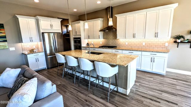 13036 N Spinystar Drive, Oro Valley, AZ 85755