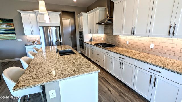 13036 N Spinystar Drive, Oro Valley, AZ 85755