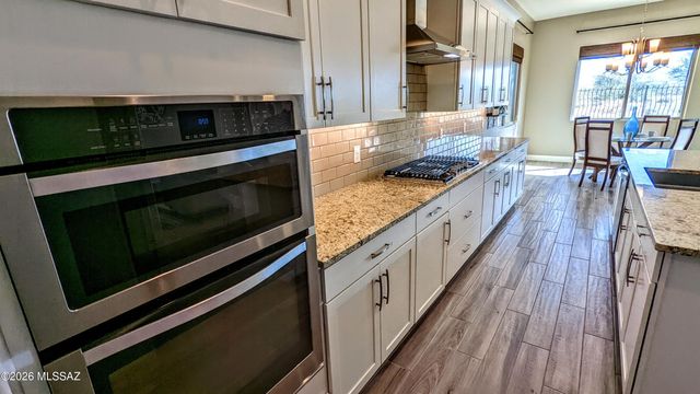 13036 N Spinystar Drive, Oro Valley, AZ 85755