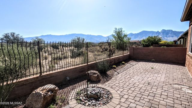 13036 N Spinystar Drive, Oro Valley, AZ 85755