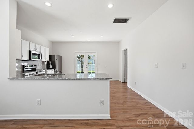 949 Willow Creek Drive, Gastonia, NC 28054