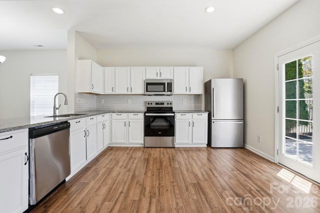 949 Willow Creek Drive, Gastonia, NC 28054