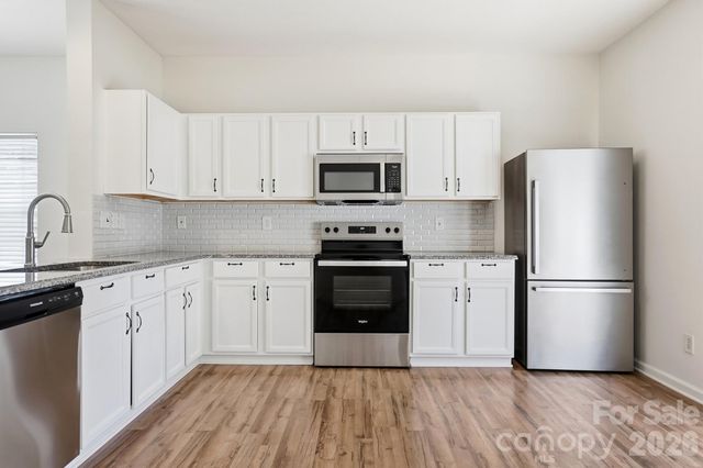 949 Willow Creek Drive, Gastonia, NC 28054