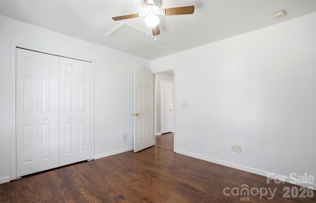 949 Willow Creek Drive, Gastonia, NC 28054