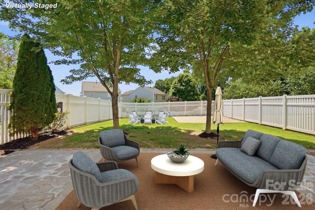 949 Willow Creek Drive, Gastonia, NC 28054