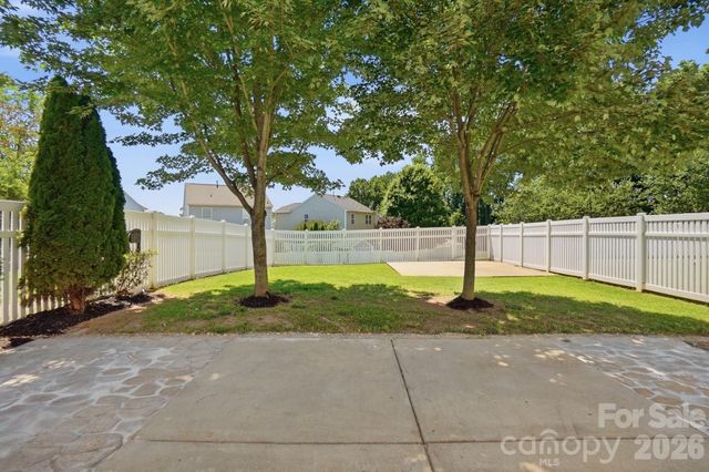 949 Willow Creek Drive, Gastonia, NC 28054