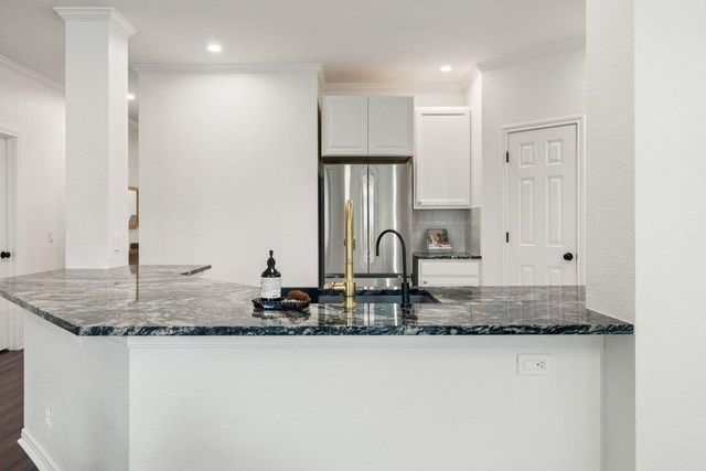 2720 Cascade Falls DR, Austin, TX 78738