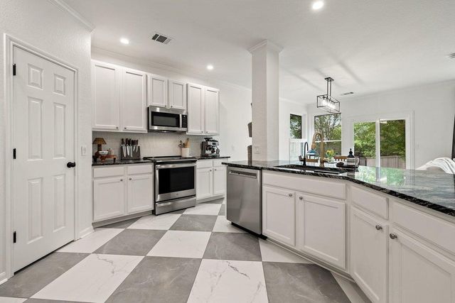 2720 Cascade Falls DR, Austin, TX 78738