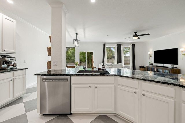 2720 Cascade Falls DR, Austin, TX 78738