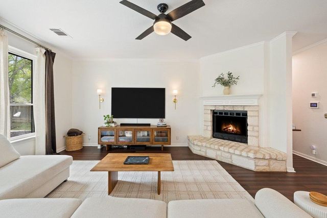 2720 Cascade Falls DR, Austin, TX 78738