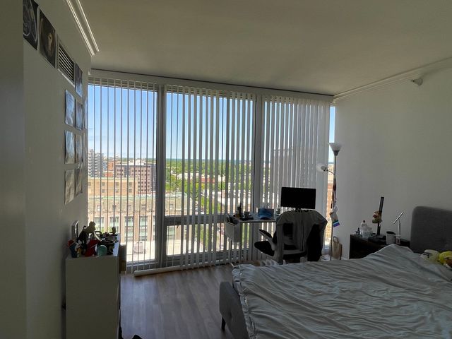 807 DAVIS Street 1307, Evanston, IL 60201