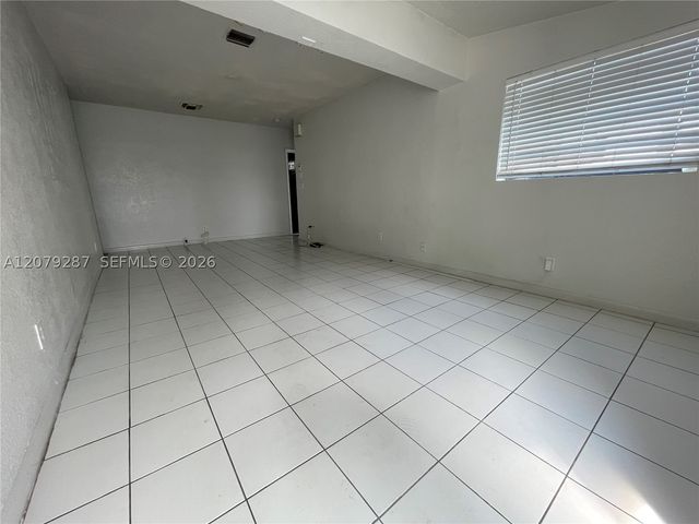 2105 Monroe Ter 1, Hollywood, FL 33020