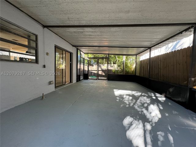 2105 Monroe Ter 1, Hollywood, FL 33020