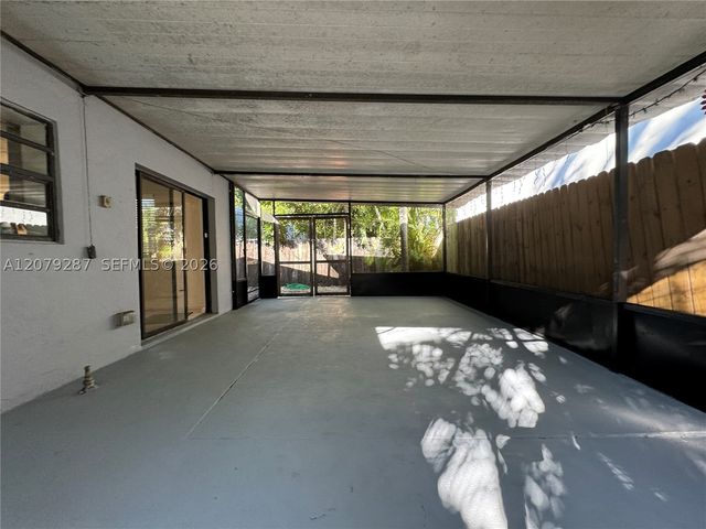 2105 Monroe Ter 1, Hollywood, FL 33020