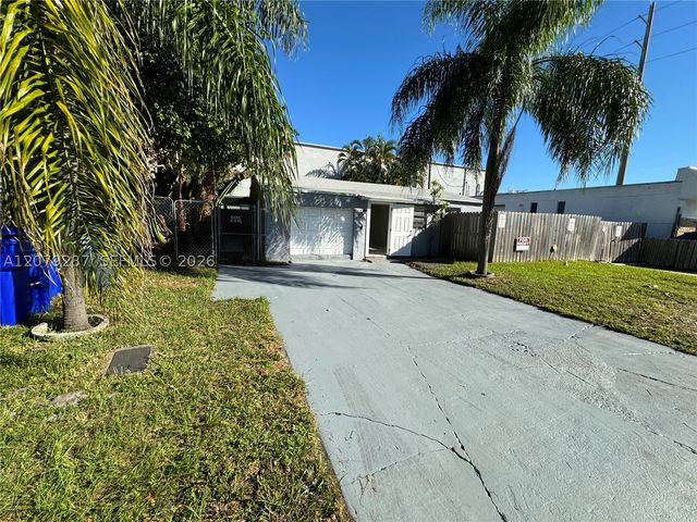 2105 Monroe Ter 1, Hollywood, FL 33020