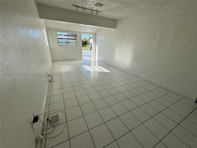 2105 Monroe Ter 1, Hollywood, FL 33020