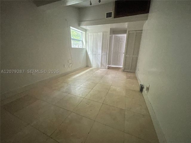 2105 Monroe Ter 1, Hollywood, FL 33020