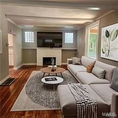 6963 Amherst Ave, University City, MO 63130