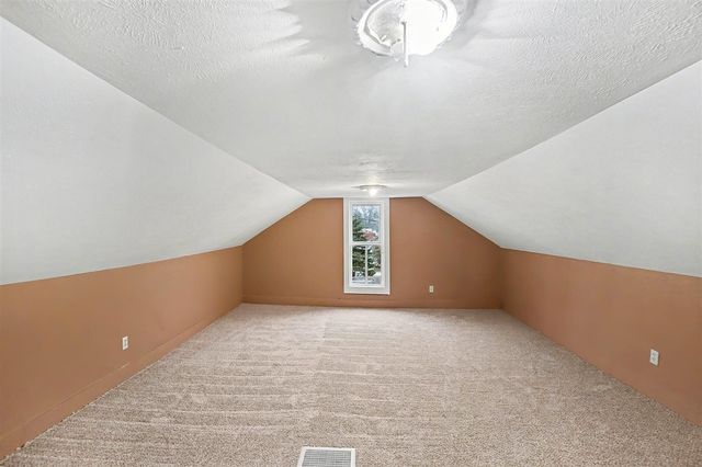 7353 S 88th Avenue, Rothbury, MI 49452