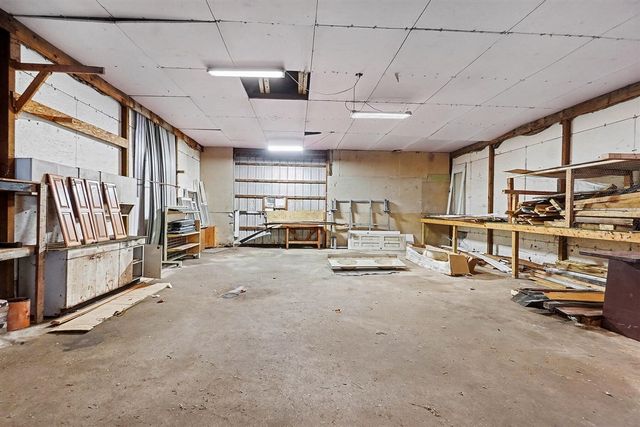 7353 S 88th Avenue, Rothbury, MI 49452