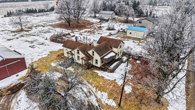 7353 S 88th Avenue, Rothbury, MI 49452