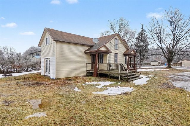 7353 S 88th Avenue, Rothbury, MI 49452