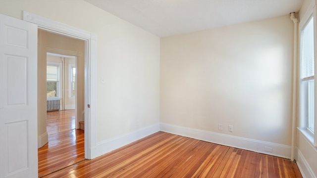 32 Robinson St 1, Boston, MA 02122