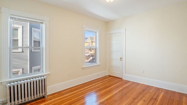 32 Robinson St 1, Boston, MA 02122