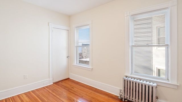 32 Robinson St 1, Boston, MA 02122