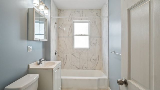 32 Robinson St 1, Boston, MA 02122