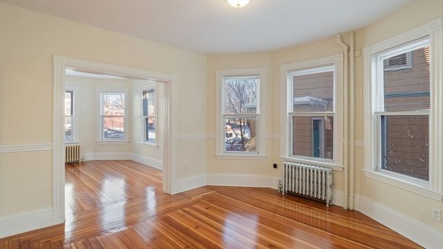 32 Robinson St 1, Boston, MA 02122