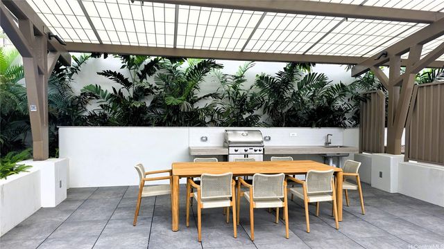 1500 Rycroft Street 2208R, Honolulu, HI 96814