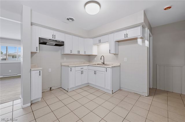 1647 Southern Boulevard NW, Warren, OH 44485