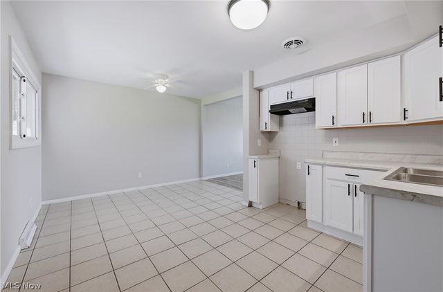 1647 Southern Boulevard NW, Warren, OH 44485