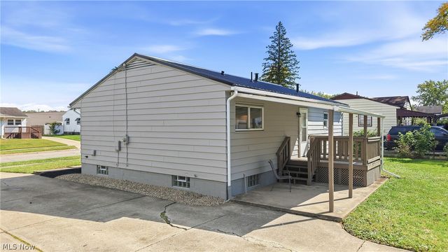 1647 Southern Boulevard NW, Warren, OH 44485
