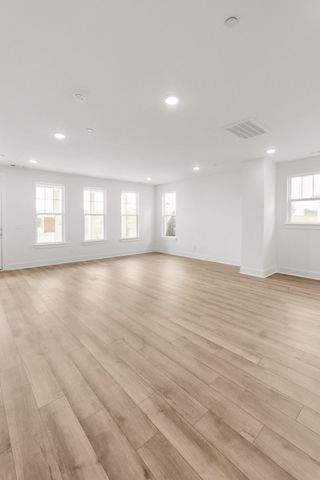 156 Nearwater Place, Hendersonville, TN 37075