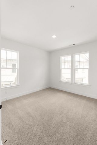 156 Nearwater Place, Hendersonville, TN 37075