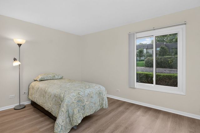 7353 Blackburn Avenue K106, Downers Grove, IL 60516