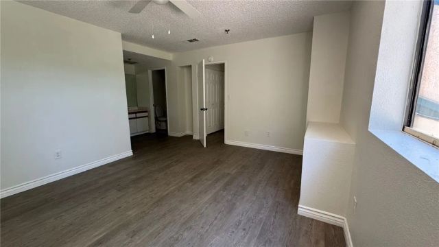 44460 15th Street East 13, Lancaster, CA 93535