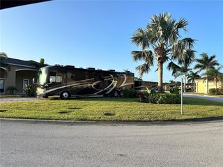 623 GORDON ROAD, Polk City, FL 33868