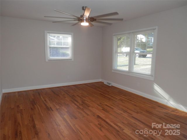 1332 Edgewater Drive, Charlotte, NC 28210