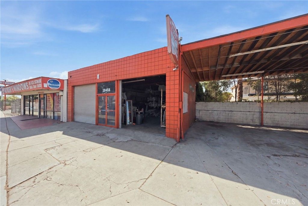 10452 Alondra, Bellflower, CA 90706 — photo 2