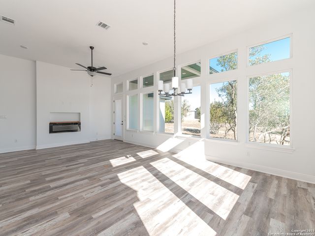 101 Daniel Jackson, Blanco, TX 78606