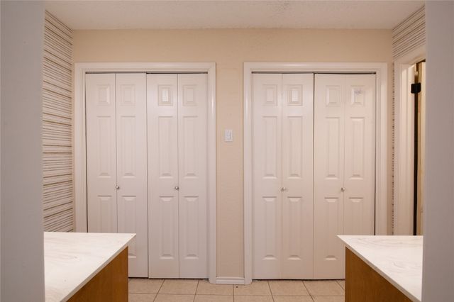 905 MARTHA Lane, Azle, TX 76020