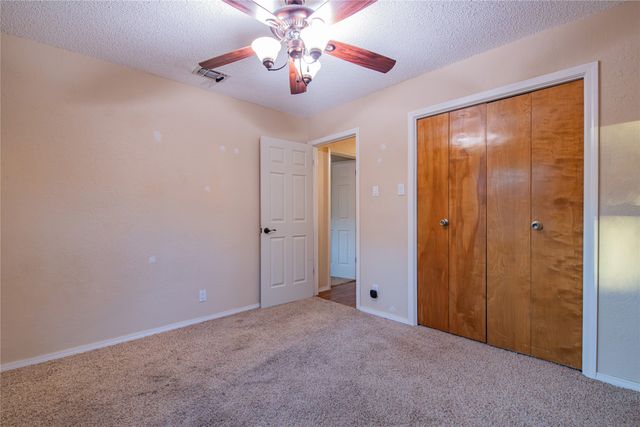 905 MARTHA Lane, Azle, TX 76020