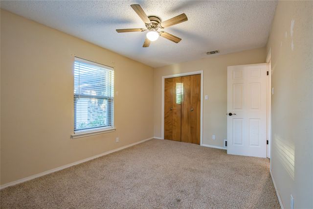 905 MARTHA Lane, Azle, TX 76020